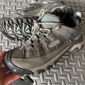 Keen Gray and Black waterproof Men's Hiking Sneakers